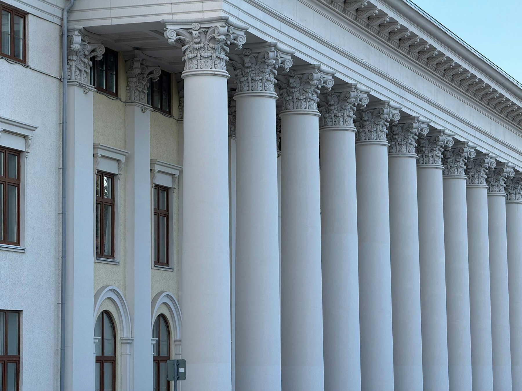Государственным организациям